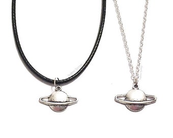 Planet Necklace. Planet Choker. Planet Jewellery. Planet Jewelry. Saturn Necklace. Saturn Choker. 90s Charm. Charm choker. Saturn. Galaxy.