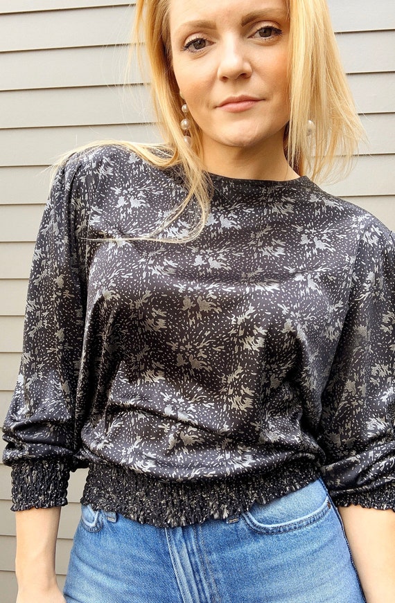 80s “silky” popover with smocking