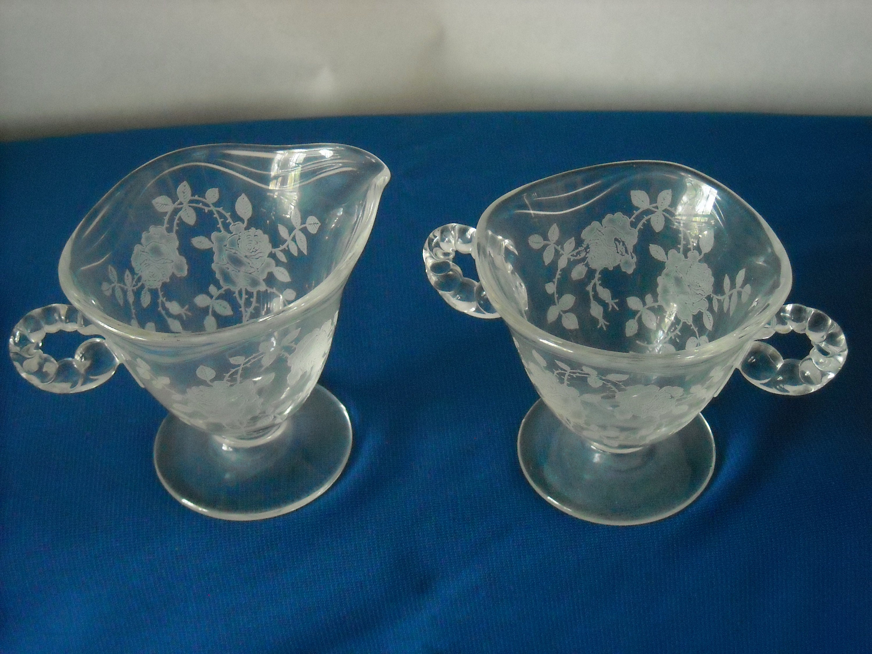 PRISTINE Vintage Etched Glass Crystal Creamer & Sugar Bowl Setrose