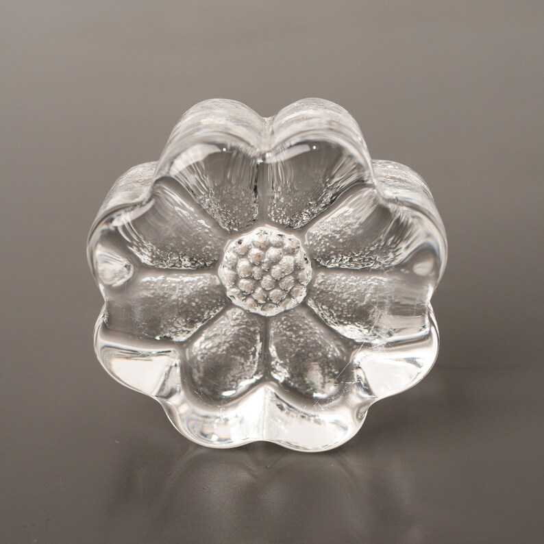 Crystal Daisy Paperweight Frank Thrower Dartington Glass Etsy UK