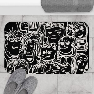 Funky Face Bath Mat: Black and White Line Art, Pop Art Style