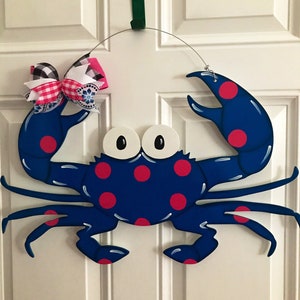 Crab door hanger