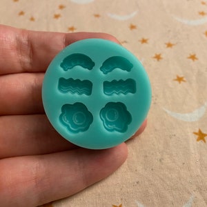 Mini Eggs Silicone Mold. 3d Eggs Embeds Silicone Craft Mold for