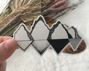 Pegatina de montaña, pegatina al aire libre, gran al aire libre, pegatina PNW, pegatina superior izquierda, negro y blanco, peak Bagger, geométrico, montañismo