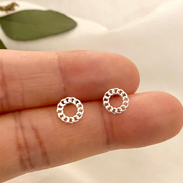 Open Circle Chain Style Stud Nickel Free Earrings. 925 Sterling Silver Earrings. Dainty & Minimalist Earrings. Everyday Earrings.