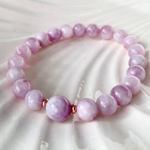 Kunzite Beaded Bracelet • Stunning Purple Mala Bracelets • Top Quality Kunzite Beads • Beaded Jewelry • Gifts for Bridal party, Bridesmaid