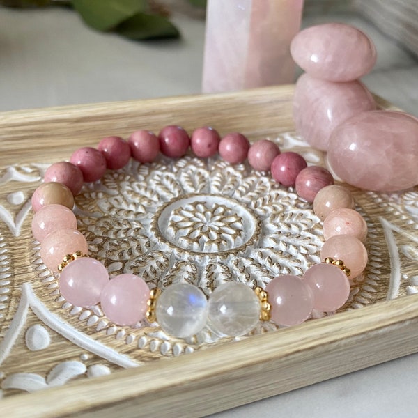 Love Crystal Genuine Rhodonite Moonstone Rose Quartz Gemstone Healing Bead Bracelet Wrist mala for Women. Perfect gift for someone special