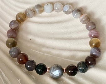 8mm Ombre Botswana Agate Crystal Bracelet, Grey Gemstone Bracelet, Healing Meditation Bracelet, Grounding and intellectual balance bracelet