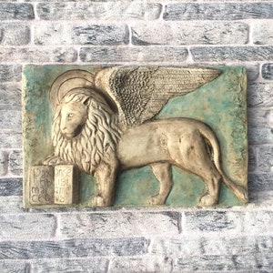 St. Mark&#39;s Winged Lion with the Book. Painted Bas-relief in Ceramic