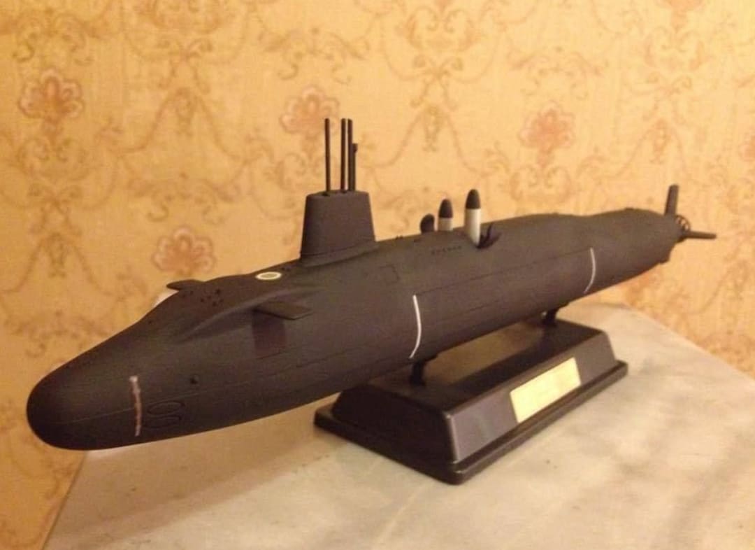イギリスのヴァンガード級原子力弾道ミサイル潜水艦 - Etsy 日本