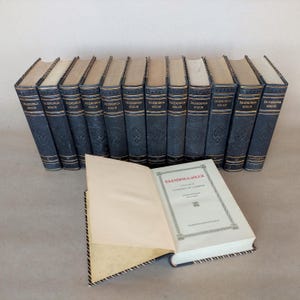 Íslendingasögur - Sagas of Icelanders in 13 vol. / Icelandic Edition by Íslendingasagnaútgáfan, 1946