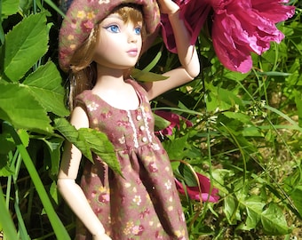 Summer outfit for 16" fashion dolls like  Ellowyne Wild and Minifee