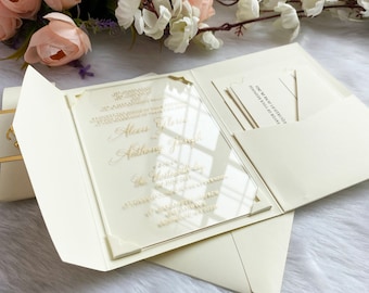 Goldfolien-Monogramm-Hochzeitseinladung im Taschenformat, elegante dreifach gefaltete Hochzeitseinladung aus Acryl mit wachsversiegeltem dunkelgrünen Umschlag, minimalistische Einladung