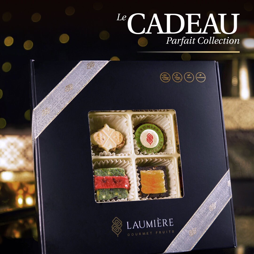 Le Cadeau Parfait Collection | Laumière Gourmet Fruits | Square Box | Nuts & Dried Fruits Gift Basket | No Added Sugar | Vegan | Healthy