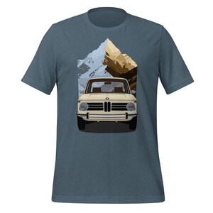 2002 tii Klassisk brun t-shirt med "Alperna"-motiv