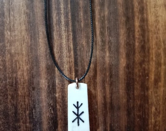 Antler Pendant with "Give Protection" Bind-rune