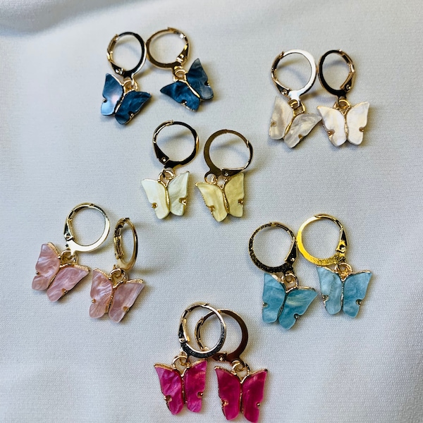 Cute Dainty Butterfly earrings, stylish earrings for women and teens, gold acrylic butterfly earrings