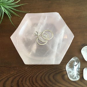 4 Inch Rose Quartz Bowl, Ring Dish, Decorative Bowl, Natural Stone Decor