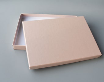 A5 Schachtel in Rosa ZART & ROMANTIK Geschenkbox/Fotobox- stabil + präzise verarbeitet, dezenter Schimmer, innen weiß + Gratis-Karte