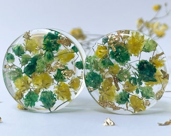 Véritable bouchon de fleurs, jauges tunnel de vraies fleurs, jauges naturelles, vert et jaune avec bouchon de flocons d'or, cadeau de mariage, cadeau pour tous, ambiance printanière