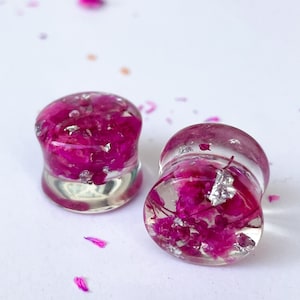 Dark pink , pink flower plug earrings, Real flower transparent ear plugs, Ear tunnels, Bio base Gauges, Gift for all, flower vibes