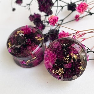 Black and Pink flower plugs, Real flower transparent ear plugs  Ear tunnels, Flower gauges, Natural plugs, Black plugs, Gift for all