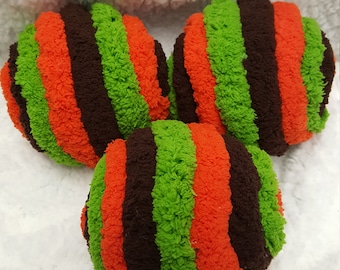 Boules d'ornement enveloppées dans un fil campagnard, rouille, boules à rayures vertes et brunes, garnitures de bol/vase, accessoires/embellissement de couronne