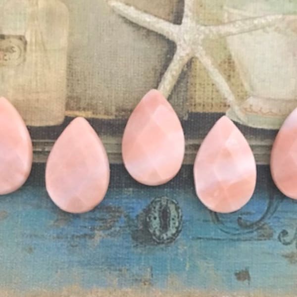 2 Vintage Faceted Peach Jade Briolette, Vintage Semi Precious Beads, Shabby Chic Tear Drops, Vintage Beads