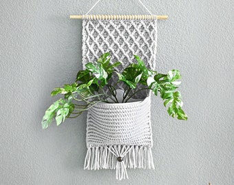 Crochet Pocket Wall Hanging Pattern • Plant Hanger Pattern • Small Planter Holder • Wall Hanging Crochet Pattern