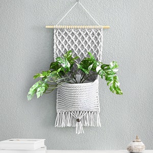 Crochet Pocket Wall Hanging Pattern • Plant Hanger Pattern • Small Planter Holder • Wall Hanging Crochet Pattern