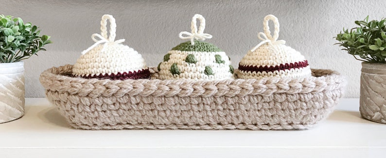 Crochet Dough Bowl Pattern with Ornaments Ornament Balls Christmas Decor Crochet Ornament Pattern PDF pattern Crochet Basket Pattern image 2