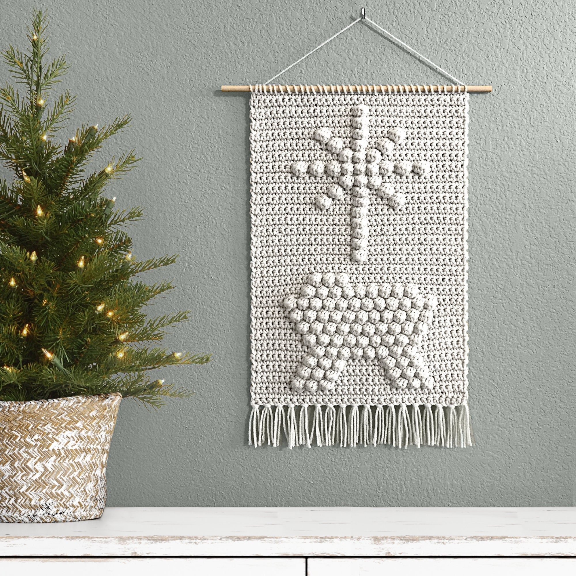 Crochet Christ is Born Wall Hanging Pattern • Christmas Nativity Wall Hanging • Baby Jesus Holiday Decor • Wall Hanging Crochet Pattern
