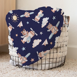Boy Airplane blanket, Airplane nursery bedding, Boy aviation blanket, Aviation nursery, Newborn baby gift, Bear blanket, Pilot nursery theme