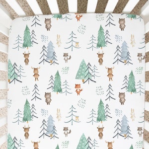 Woodland crib sheet, Pine Trees crib bedding, Woodland nursery bedding, Forest crib sheet, Newborn Gift, Neutral crib sheet -Scandi Woodland