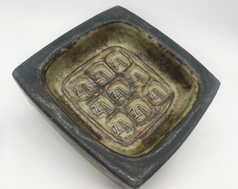 ロイヤル コペンハーゲン 陶器皿 ヨルゲン・モーエンセン作