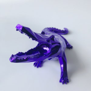 Croco Spirit, Lila Skulptur in limitierter Auflage