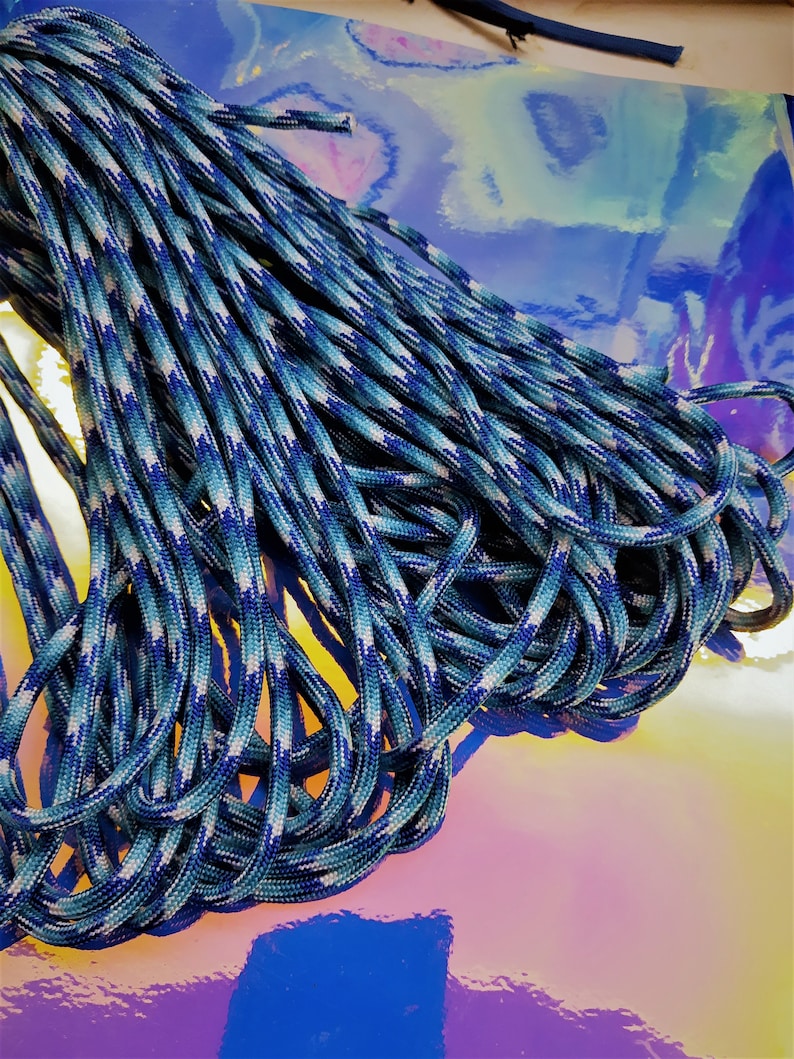Blue and White Paracord 550 Nylon 4 mm Craft Cord Supply 10 Foot 20 Foot or 50 Foot Hank