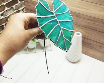 Alocasia stained glass stake, Gift Plant Suncatcher, stain glass pin garden