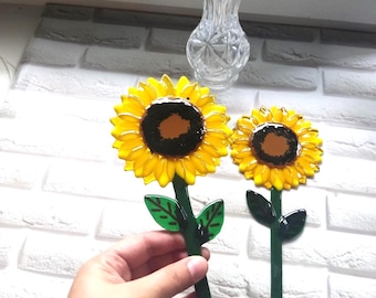 Atrapasueños de girasol de vidrio fusionado, alternativa para decorar ventanas con ramos de flores