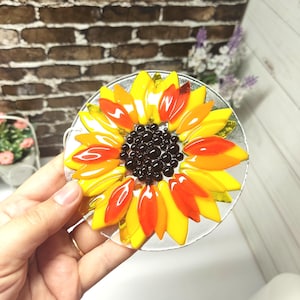 Sunflower fusing, flower suncatcher, unique sun catcher, fused glass flower, sunflower ornament, sunflower pendant, window hanging decor