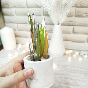 Agave stained glass, handmade fake plant decor suncatcher, Nature Desktop Succulent