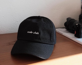 Coding Hat bestickt mit "Code Club" - Minimal für Programmierer, IT-Entwickler, Programmierer