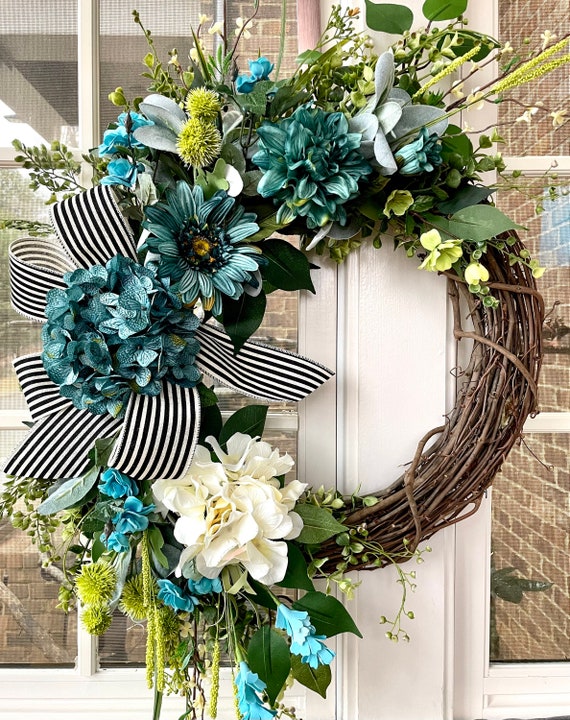 Blue wreath deals
