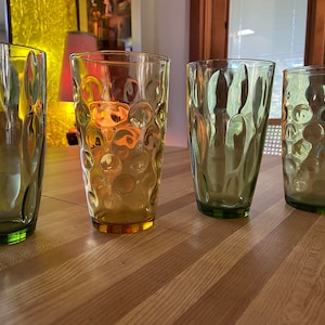 Libbey Mid Century glasses ..3 Avocodo green and one yellow boho drinking glasses or vases.. these hold 20 oz or 2.5 cups each !!
