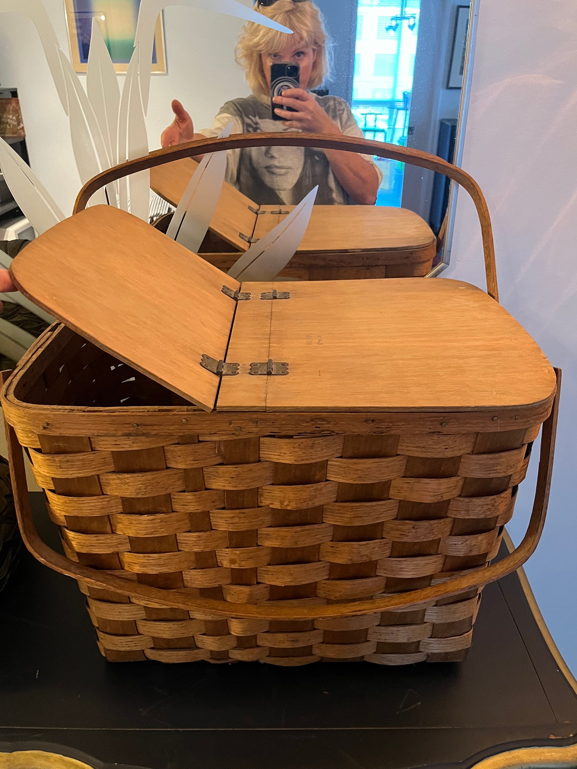 1950s Large Flip Top Yogi Bear Picnic Basket Mid Century Log