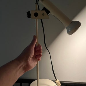 Lámpara de escritorio minimalista de la era espacial danesa MCM de los años 70