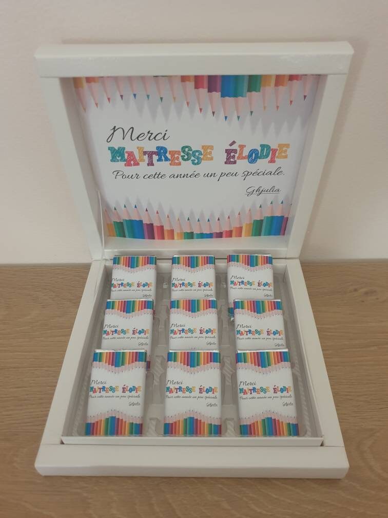 Boîte de Chocolats Au Lait Français Modèle Crayons