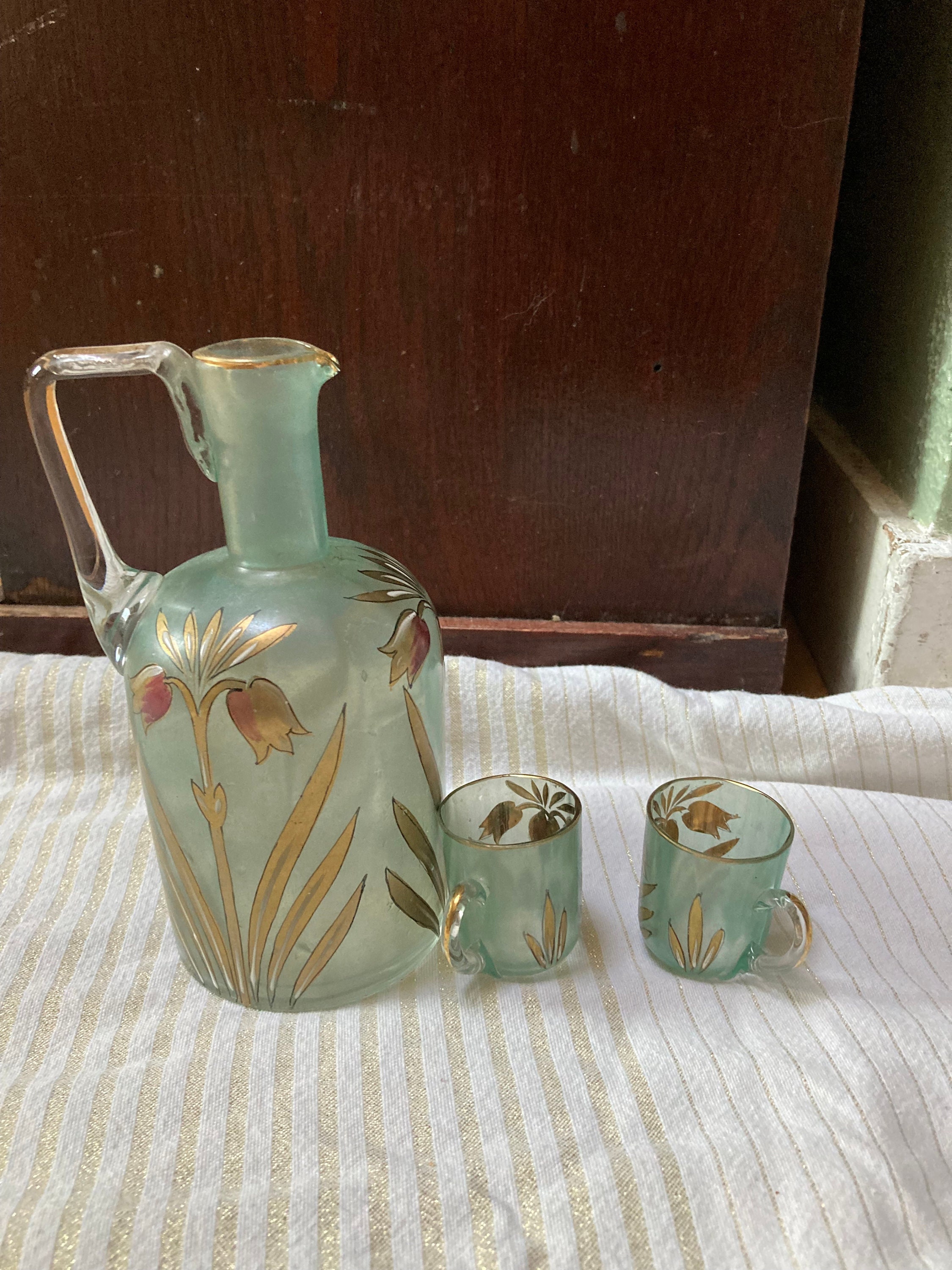 Petite Carafe à Liqueur, Style Art Nouveau