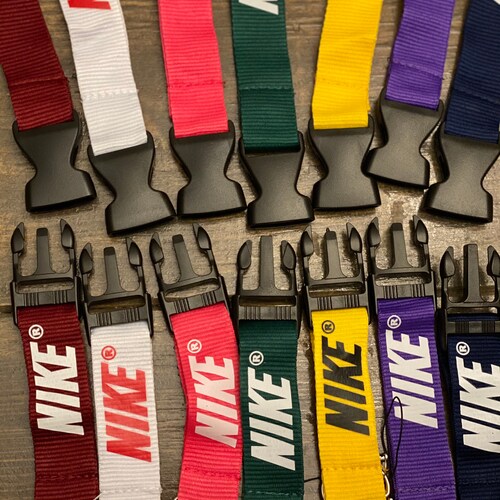 key strap nike