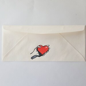 Decorar Sobre Para Su Carta, Sobre Dibujado A Mano, Carta De Amor, Regalo De Aniversario, Regalo De San Valentín, Regalo Para Novia / Novio Hand handing a heart